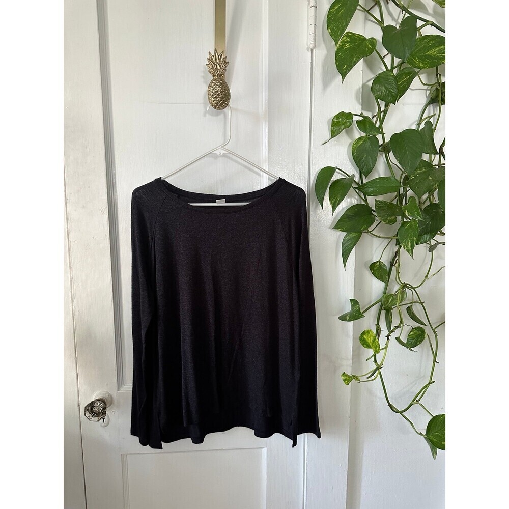 Old Navy Women’s size medium black sweater